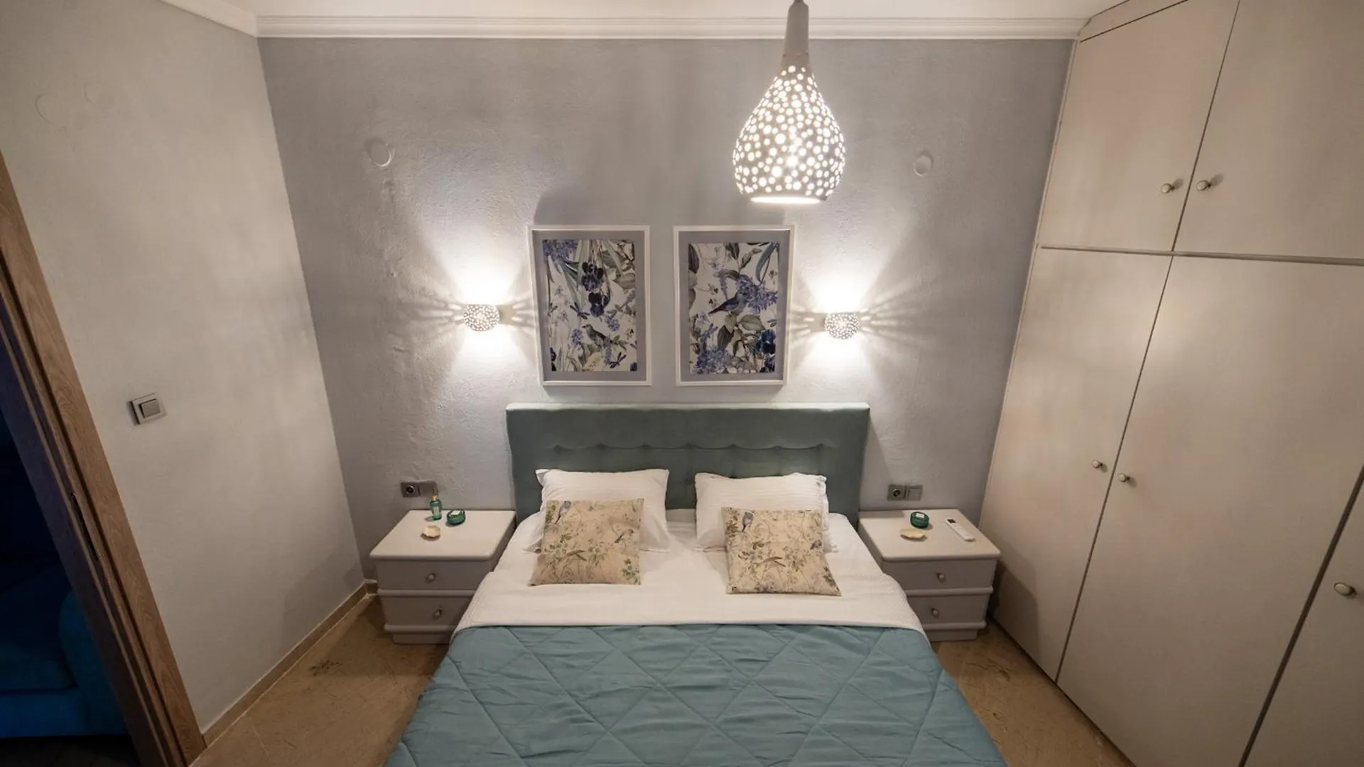 شقة Peraiarooms Suites